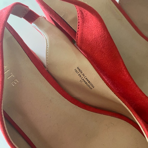 DYNAMITE Slingback Kitten Heels (red) - Picture 2 of 6